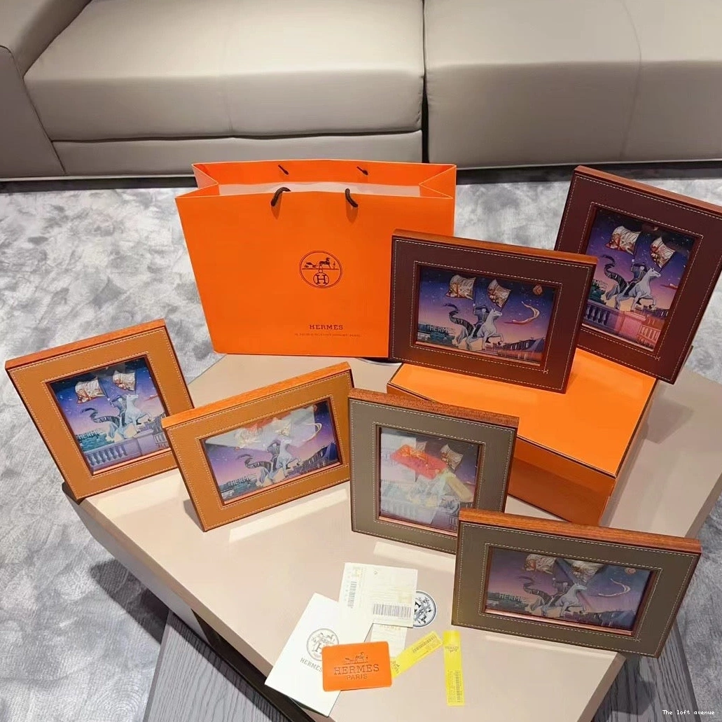 LEATHER HERMES PICTURE FRAME 0816